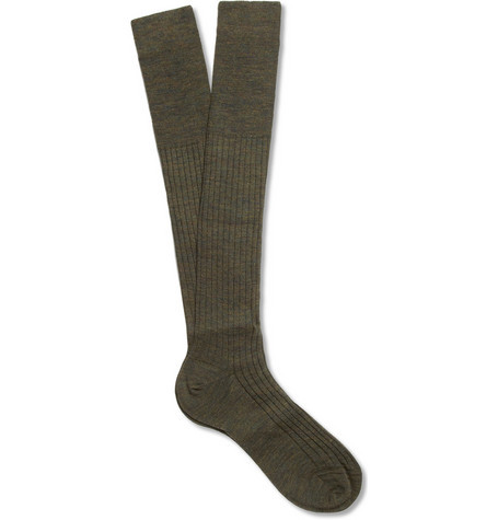 It’s on Sale: Bresciani Over-the-Calf Socks at Mr. Porter – Put This On