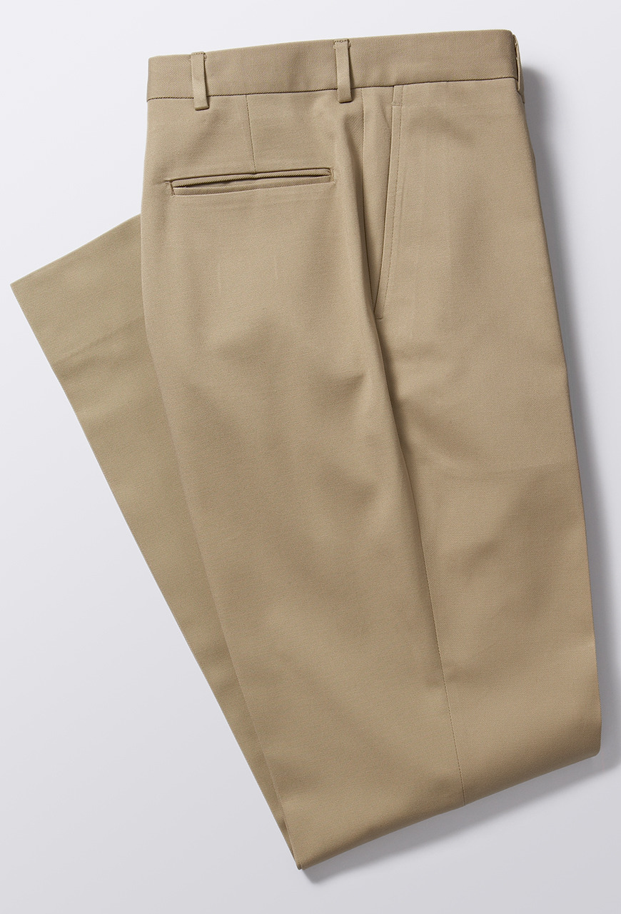 Q and Answer: Where to Find Higher-Rise Trousers <i>without </i>Pleats?