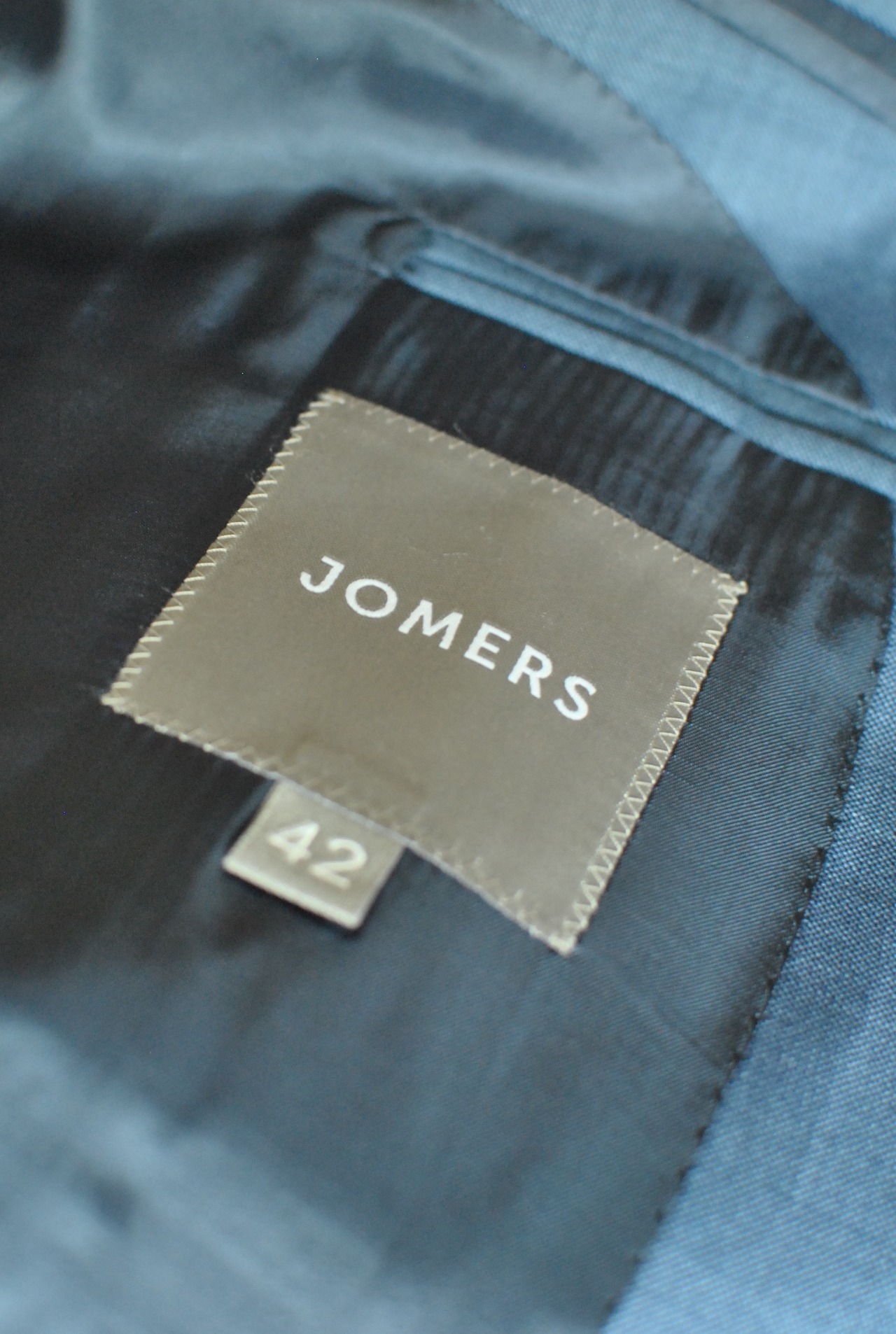 Another Option for Suits on a Budget: Jomers – Put This On
