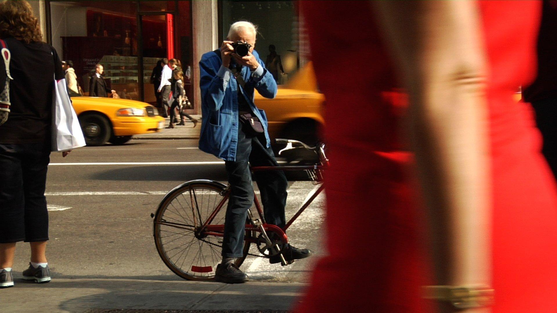 New Exhibit on Bill Cunningham – Put This On