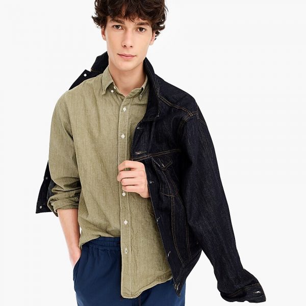 J. Crew Promotes Untucked Shirts, Models Them ... Tucked – Put This On