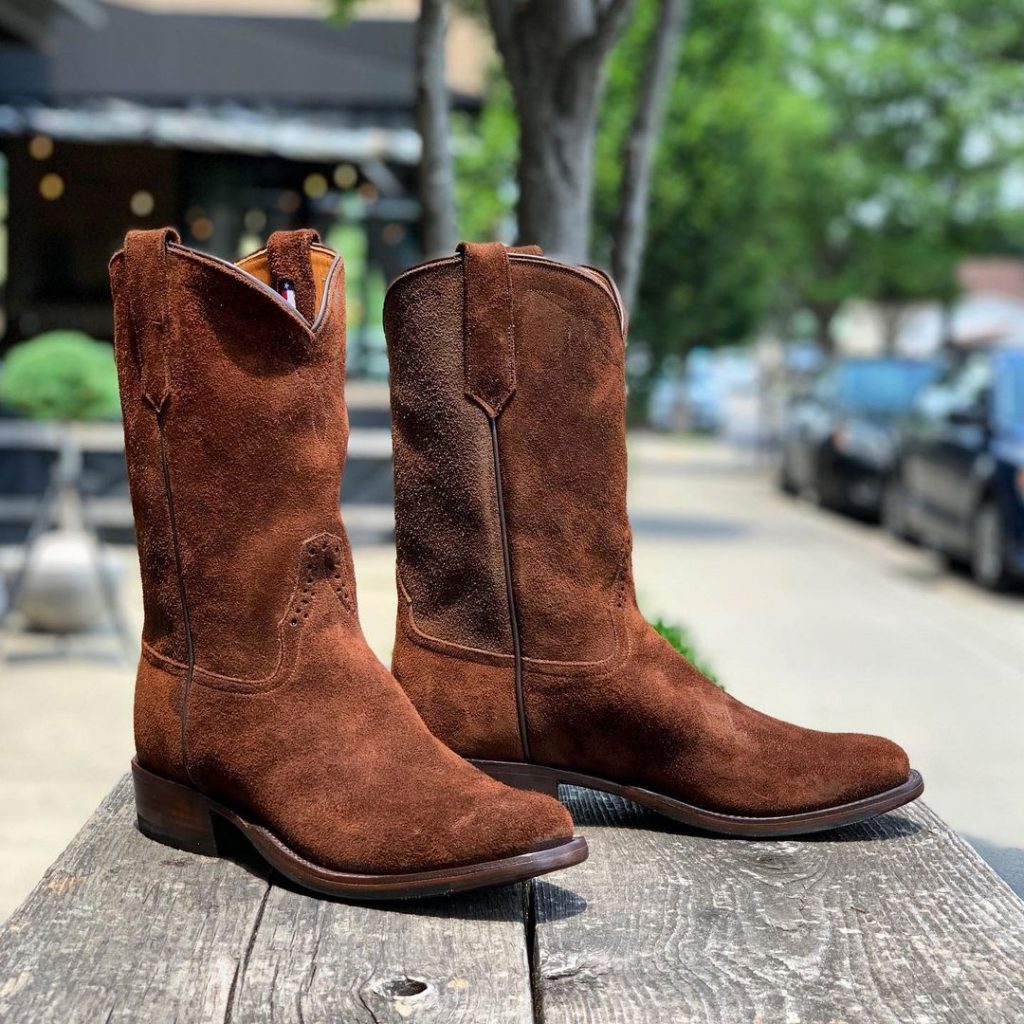 How to Get a Good Pair of Cowboy Boots – Put This On